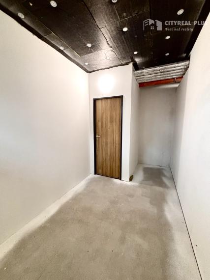 Ponúkame Vám na prenájom luxusný, kompletne zariadený, veľký 2 izbový byt v novostavbe v Šuranoch