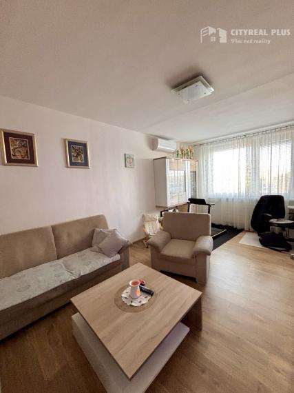 Ponúkame Vám na predaj 3 izbový byt vo vyhľadávanej lokalite v meste Nové Zámky