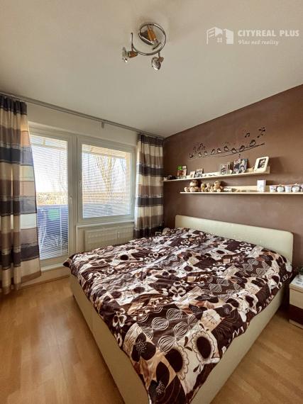 Ponúkame Vám na predaj 3 izbový byt vo vyhľadávanej lokalite v meste Nové Zámky