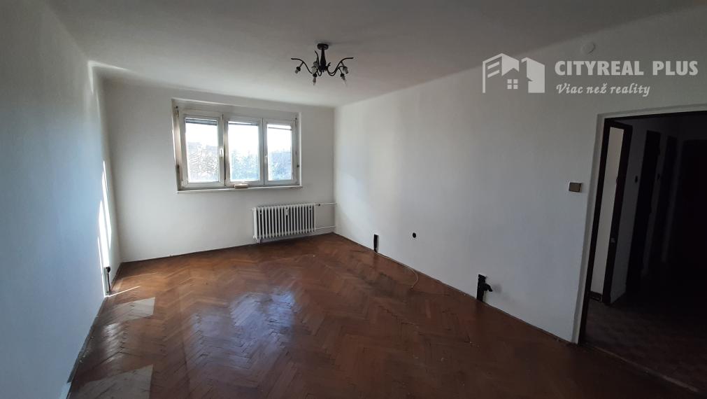 PREDÁM 1 izbový byt  40m2 Nové Zámky