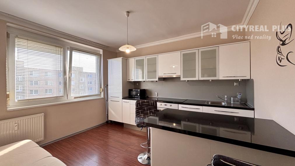 Ponúkame Vám na prenájom kompletne prerobený, zariadený 1 izbový byt v meste Nové Zámky