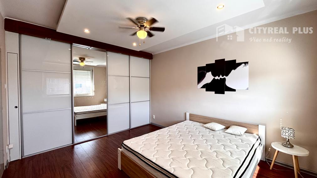 Ponúkame Vám na prenájom kompletne prerobený, zariadený 1 izbový byt v meste Nové Zámky