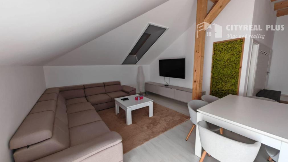 Ponúkam na prenájom LUXUSNÝ  zariadený 3 izbový byt blízko centra mesta Nové Zámky