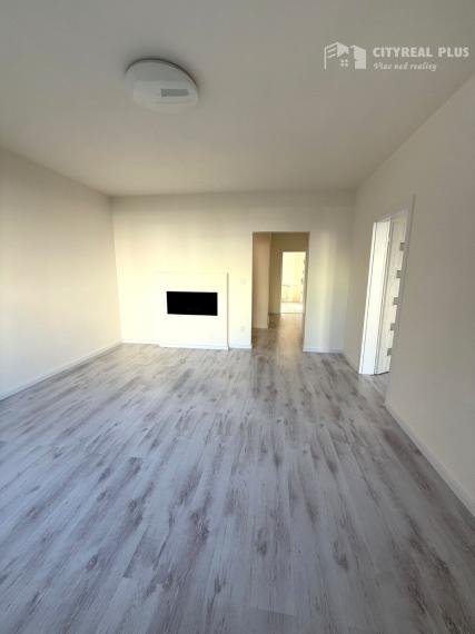 NOVINKA Predám 3 izbový byt s lodžiou S.H. Vajanského