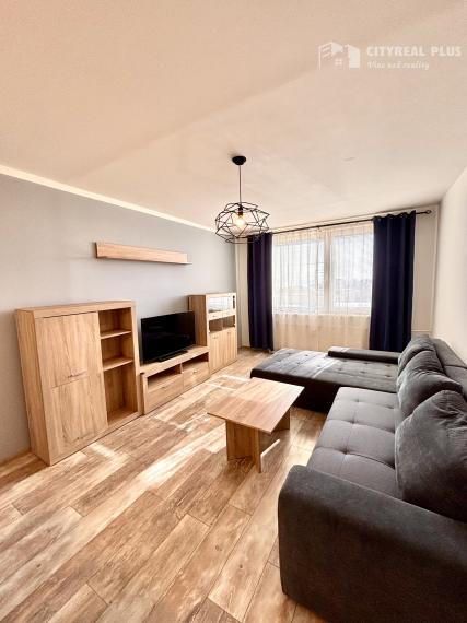 Ponúkame Vám na prenájom kompletne prerobený 2 izbový byt v Nových Zámkoch