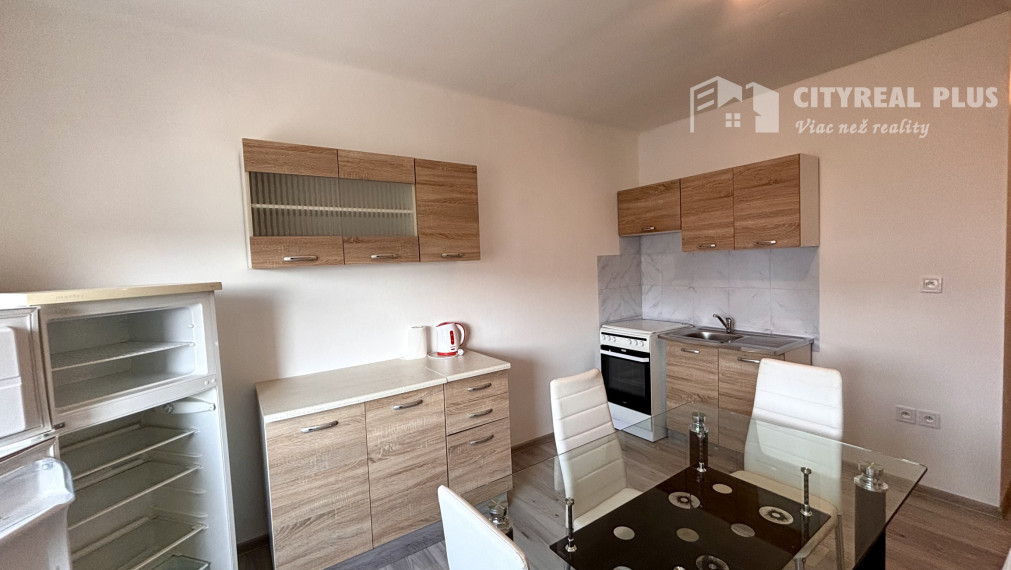 Ponúkame Vám na prenájom prerobený 1 izbový byt v Nových Zámkoch