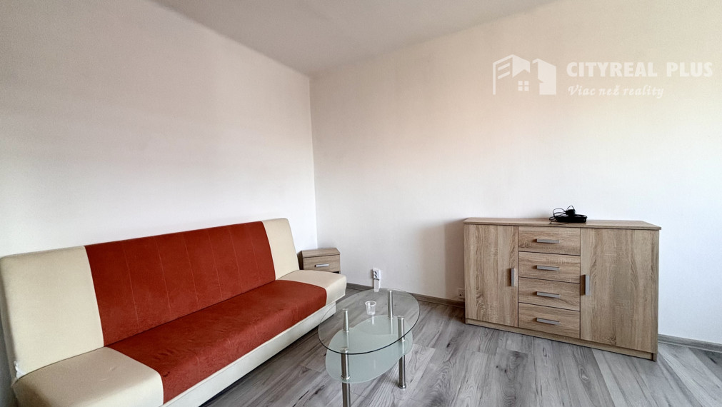 Ponúkame Vám na prenájom prerobený 1 izbový byt v Nových Zámkoch