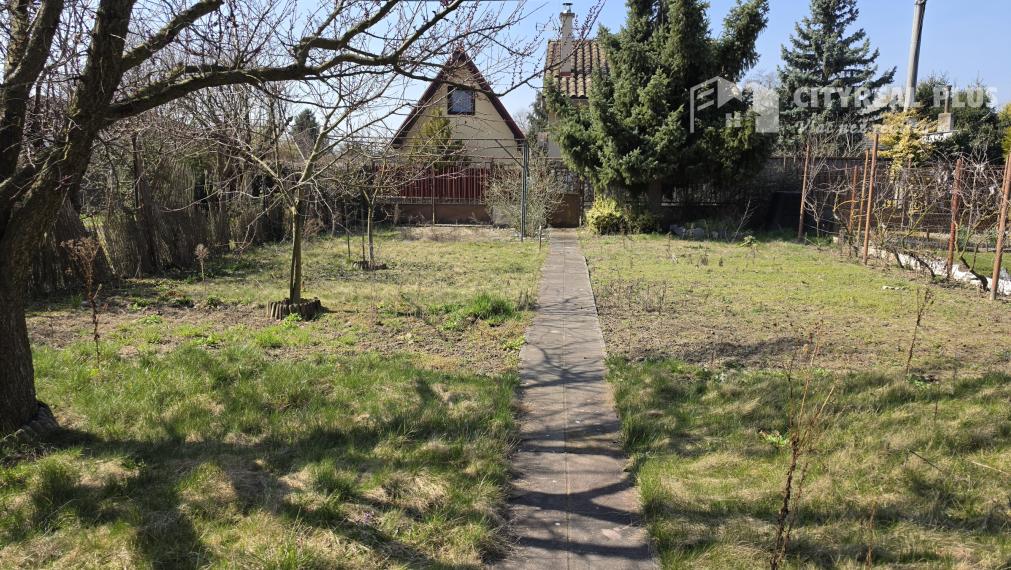 Predám chatu s kúpeľňou na Zúgove Nové Zámky