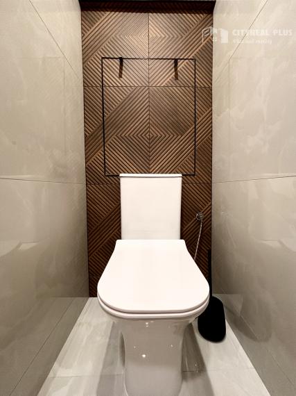 Ponúkame Vám na prenájom kompletne prerobený, krásny 3 izbový byt v centre mesta Nové Zámky