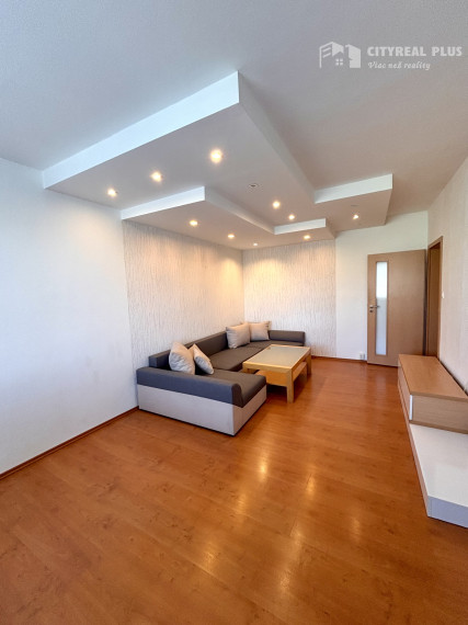 Ponúkame Vám na prenájom 2 izbový byt v meste Nové Zámky