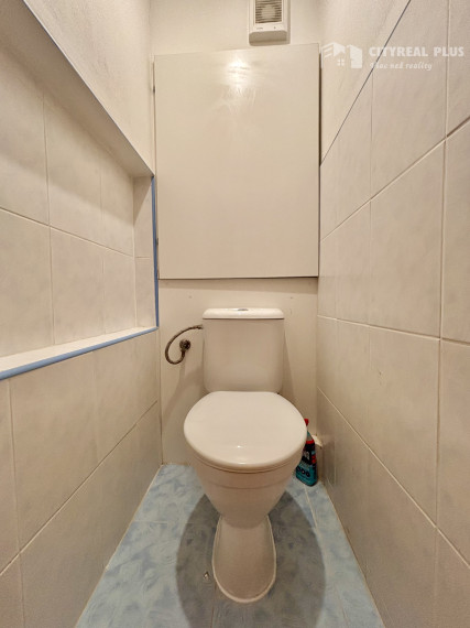 Ponúkame Vám na prenájom 2 izbový byt v meste Nové Zámky