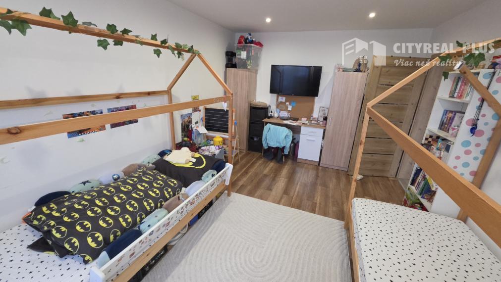 Predám krásny 3- Izbový byt 78m2 s 2x balkónom Nové Zámky