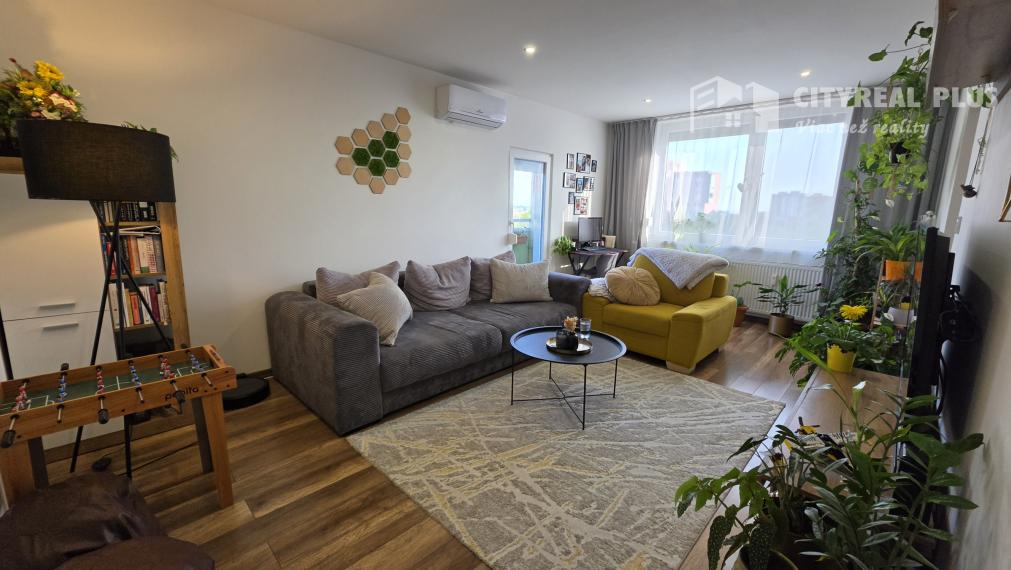 Predám krásny 3- Izbový byt 78m2 s 2x balkónom Nové Zámky