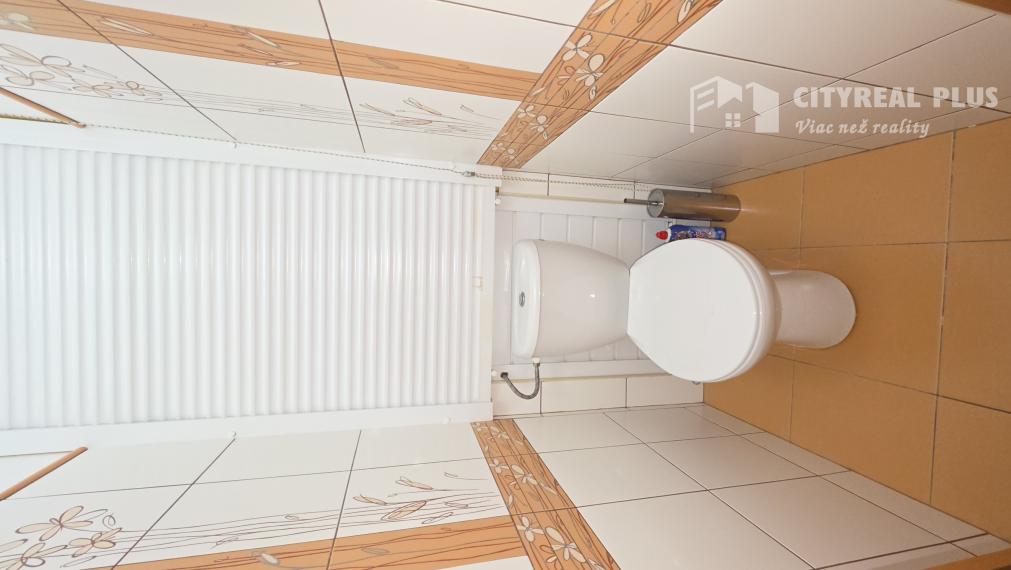 Prenajmem prerobený 3 izbový byt na Novomestskej ul. Nové Zámky