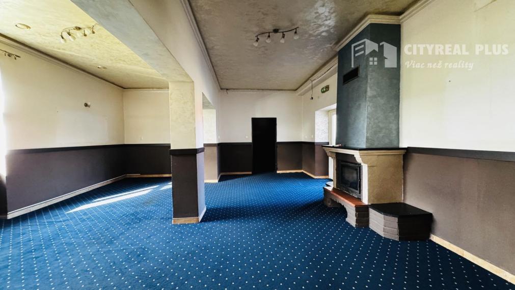 Ponúkame na prenájom obchodné priestory nachádzajúce sa v širšom centre mesta Nové Zámky na ulici Žerotínová bašta