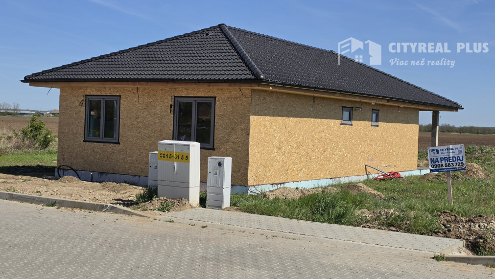 Na PREDAJ 4 izbová moderná a dizajnová NOVOSTAVBA Dvory nad Žitavou