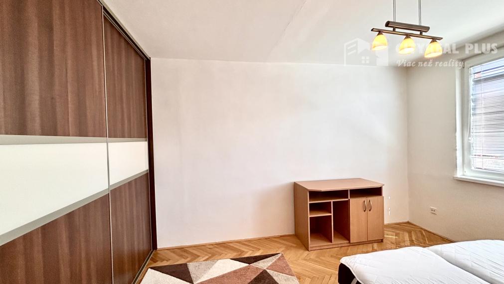 Ponúkame Vám na prenájom zariadený, 1 izbový byt  vo vyhľadávanej lokalite v meste Nové Zámky