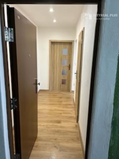 Predám 1-Izbový byt po čerstvej a kompletnej prerábky 40m² Nové Zámky
