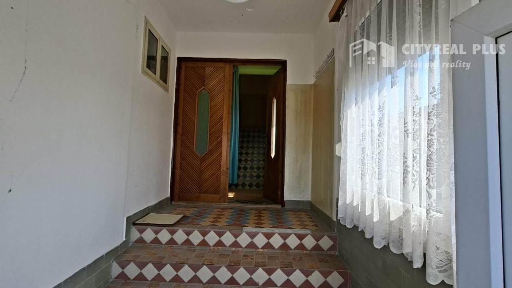 Predám poschodový Rodinný dom v obci Tvrdošovce