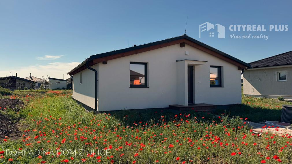 Na predaj krásny 4 izbový rodinný dom v Hronských Kosihách