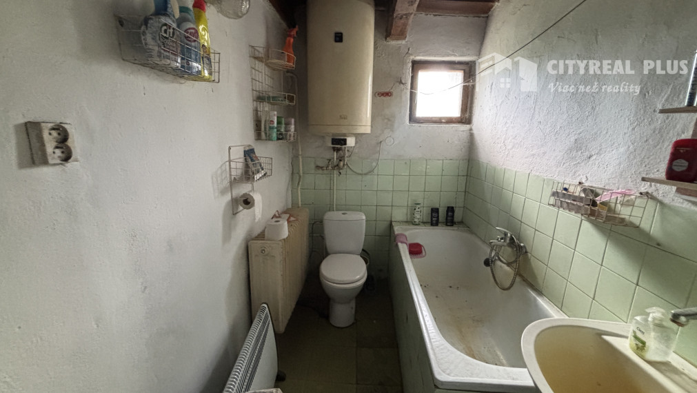 Ponúkame Vám na predaj rodinný dom v obci Pastovce.