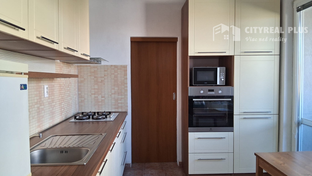 NA PRENÁJOM krásny 3-izbový byt na sídlisku MDŽ v Šuranoch