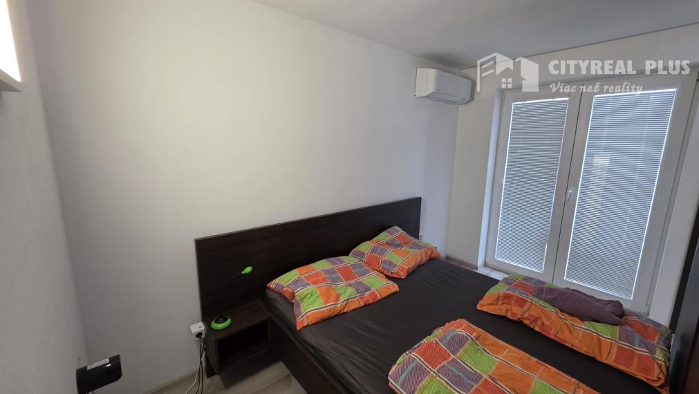 Predám krásny 2-izbový apartmán v novostavbe Podhájska