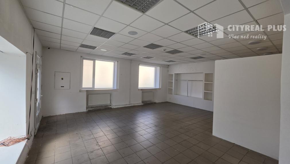 Prenájom obchodo administratívný priestor CENTRUM Nové Zámky