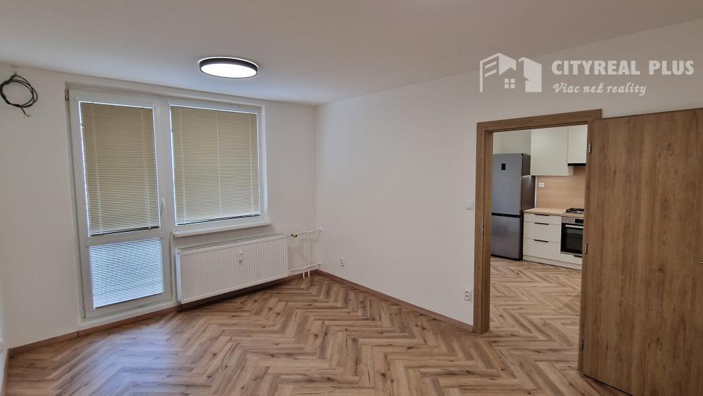 Prenajmem kompletne na novo prerobený 1 izbový byt Nábrežná Nové Zámky