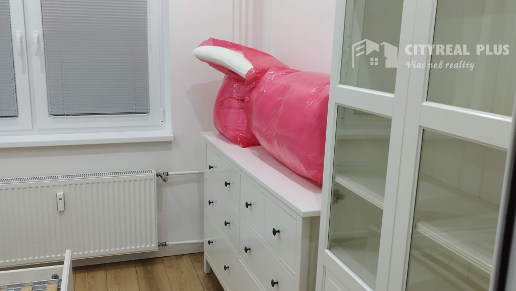 Na PRENÁJOM 3 izbový byt Cyrilometódska Nové Zámky