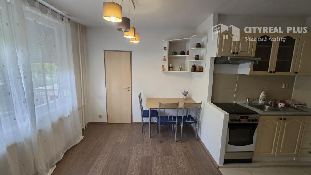 Ponúkam na PREDAJ 2- izbový byt Šafáriková Nové Zámky