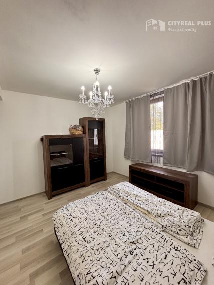 Ponúkame Vám na predaj moderný rodinný dom typu bungalov so samostatnými bytovými jednotkami