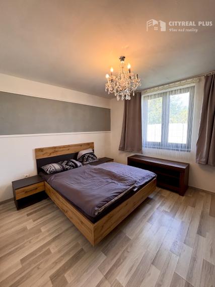 Ponúkame Vám na predaj moderný rodinný dom typu bungalov so samostatnými bytovými jednotkami