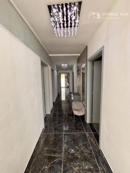 Ponúkame Vám na predaj moderný rodinný dom typu bungalov so samostatnými bytovými jednotkami