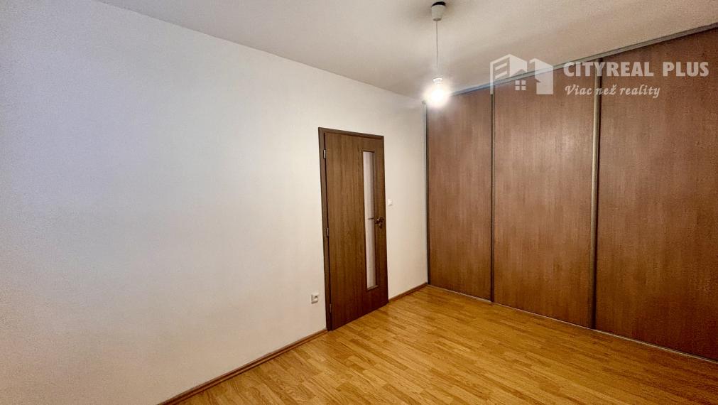 Ponúkame Vám na predaj 3 izbový byt v meste Nové Zámky