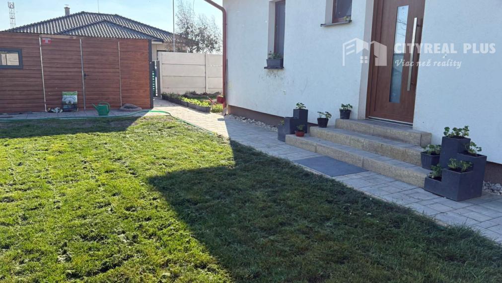 Ponúkam na Predaj krásnu Novostavbu rodinného domu Andovce