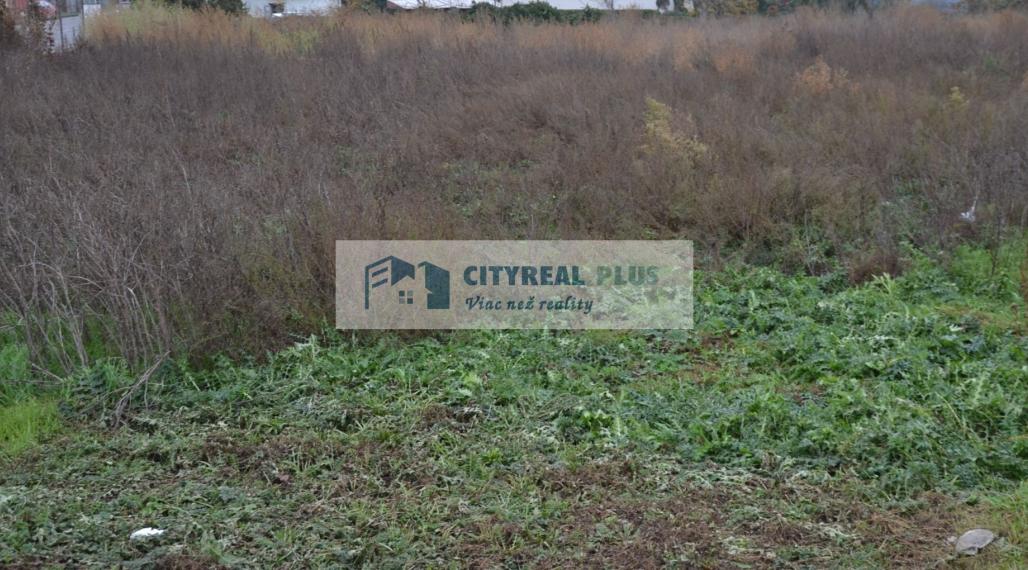 PREDÁM STAVEBNÝ POZEMOK ŠURANY