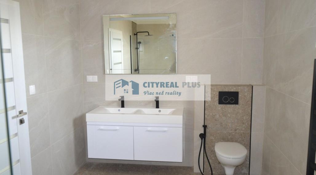 Predám nadštandardnú  4 izbovú NOVOSTVBU rodinného domu  Nitra