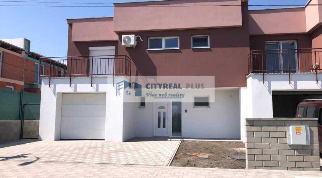 Na predaj  4- izbová novostavba len 10 km od NZ