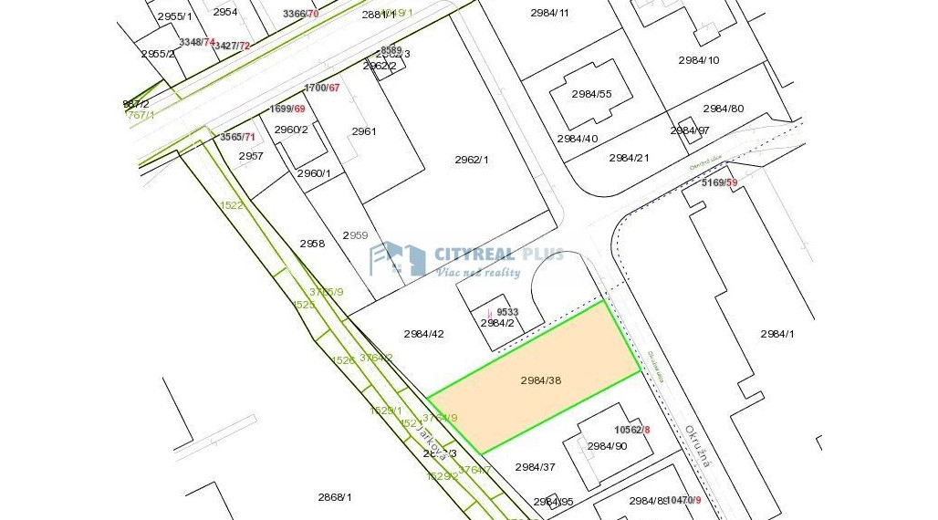 Znížená cena! Ponúkame Vám na predaj pozemok v Nových Zámkoch!