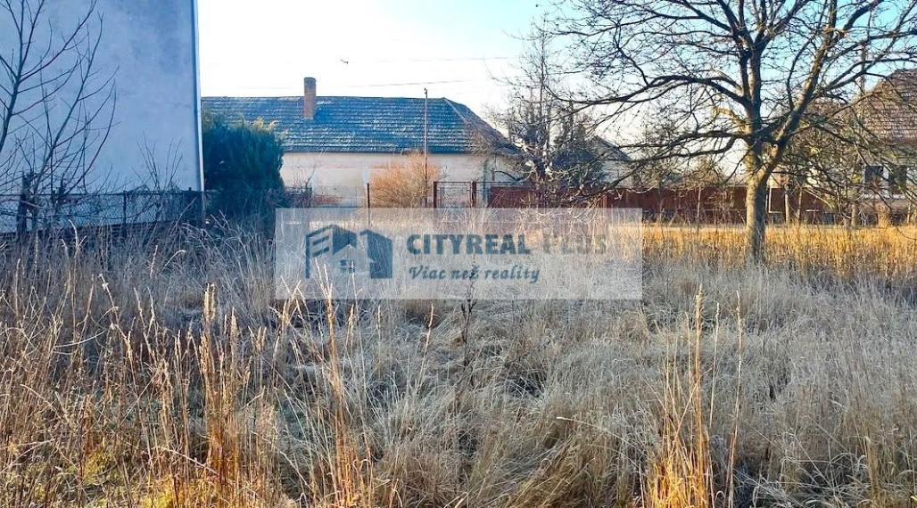 Ponúkame Vám na predaj pozemok v obci Bruty