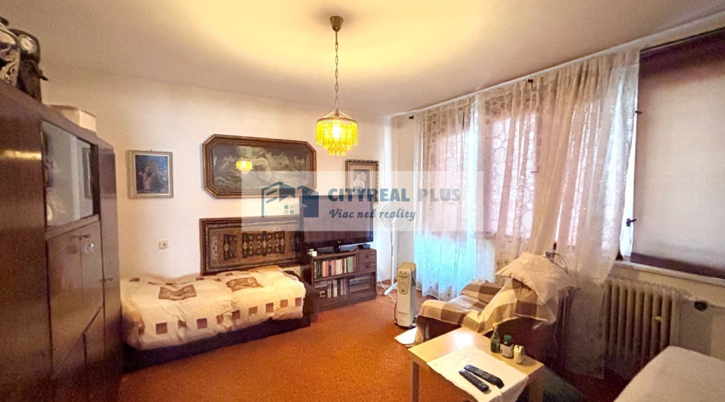 Ponúkame Vám na predaj 5 izbový rodinný dom v Hurbanove.