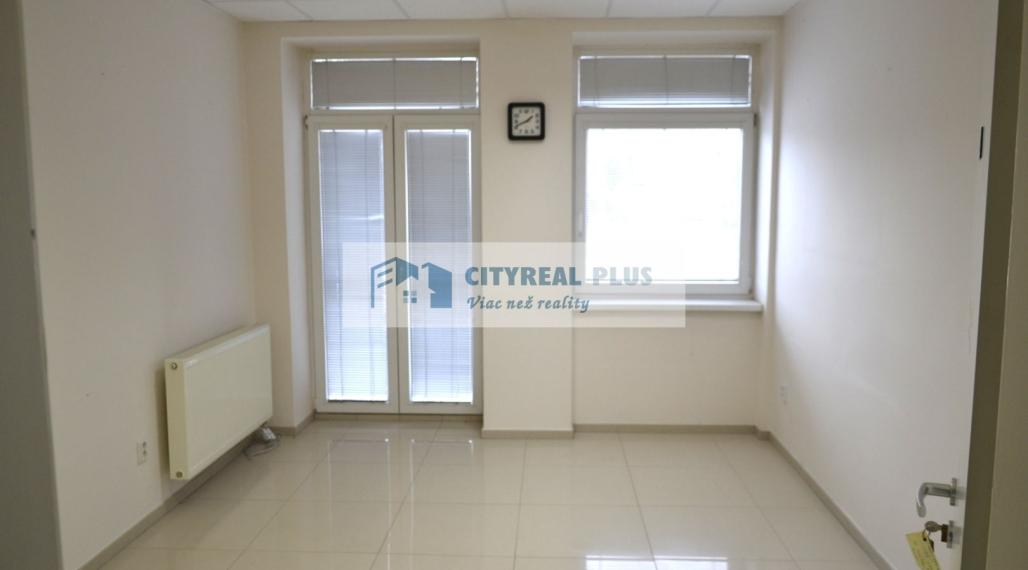 Prenájom kancelárskych priestorov v centre mesta Nové Zámky