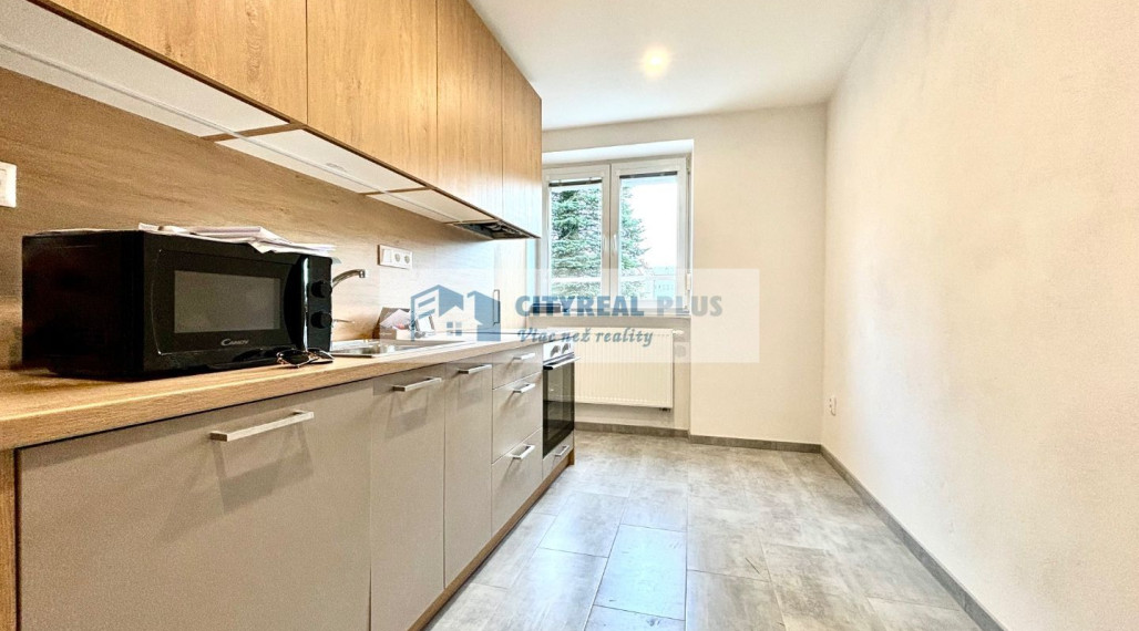 Ponúkame Vám na prenájom  prerobený 3 izbový byt v Nových Zámkoch!!!