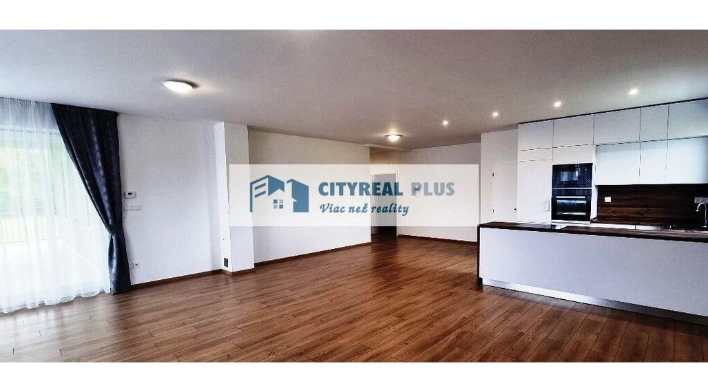 Prenajmem novostavbu 4-izbového rodinného domu Nitra