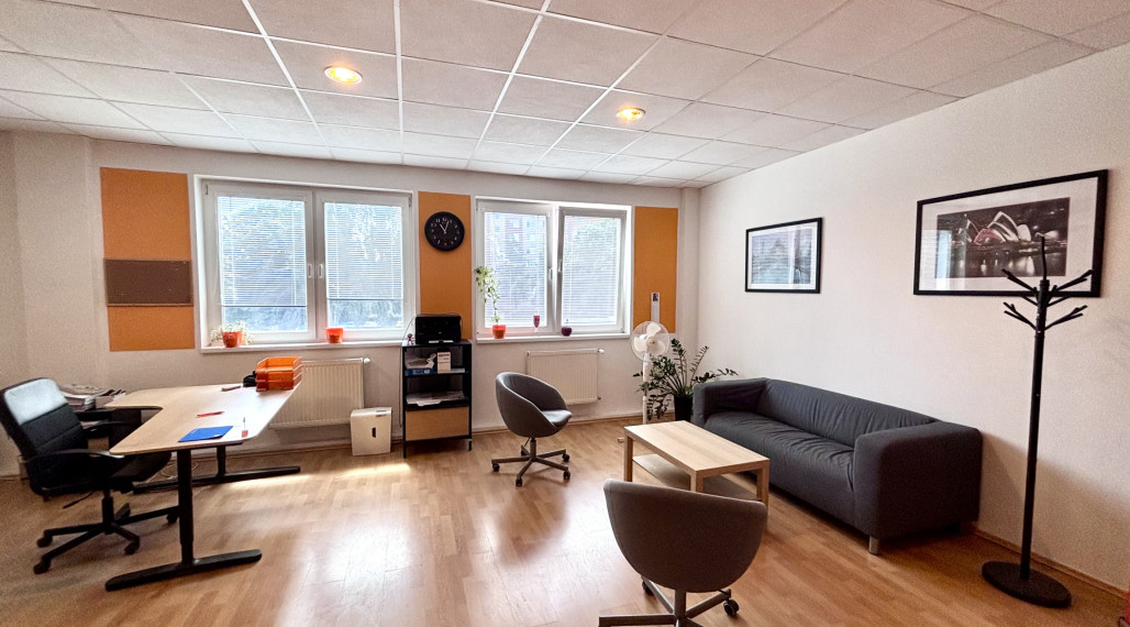 Ponúkame Vám na prenájom kancelársky priestor v Nových Zámkoch