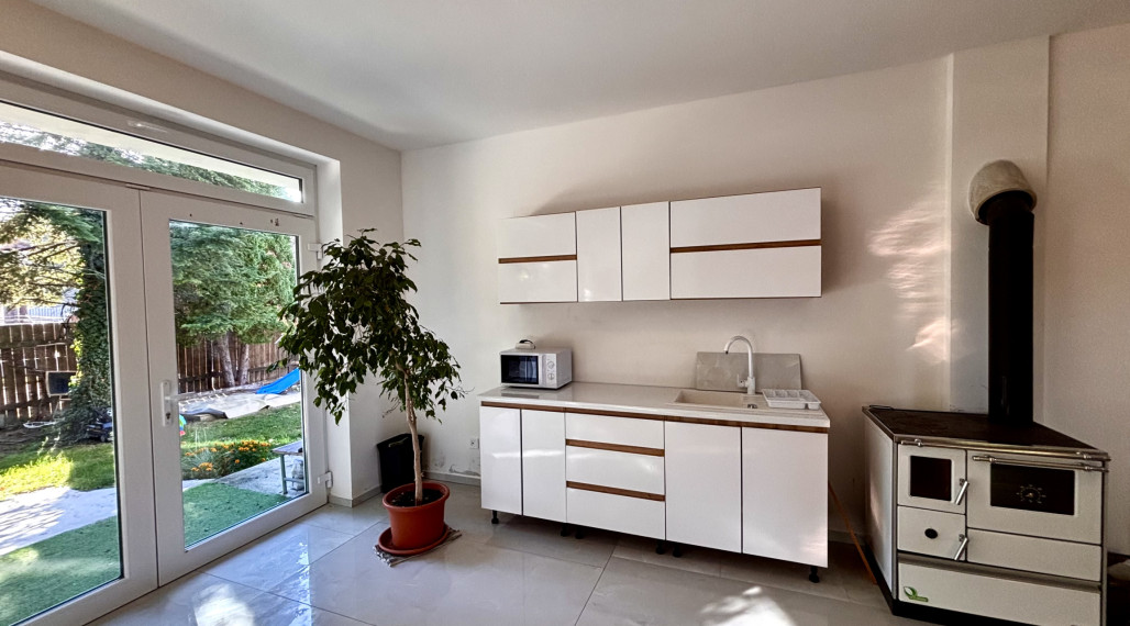 Ponúkame Vám na prenájom novostavbu 3 izbového domu v meste Nesvady