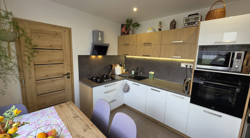 Predám krásny 3- Izbový byt 78m2 s 2x balkónom Nové Zámky