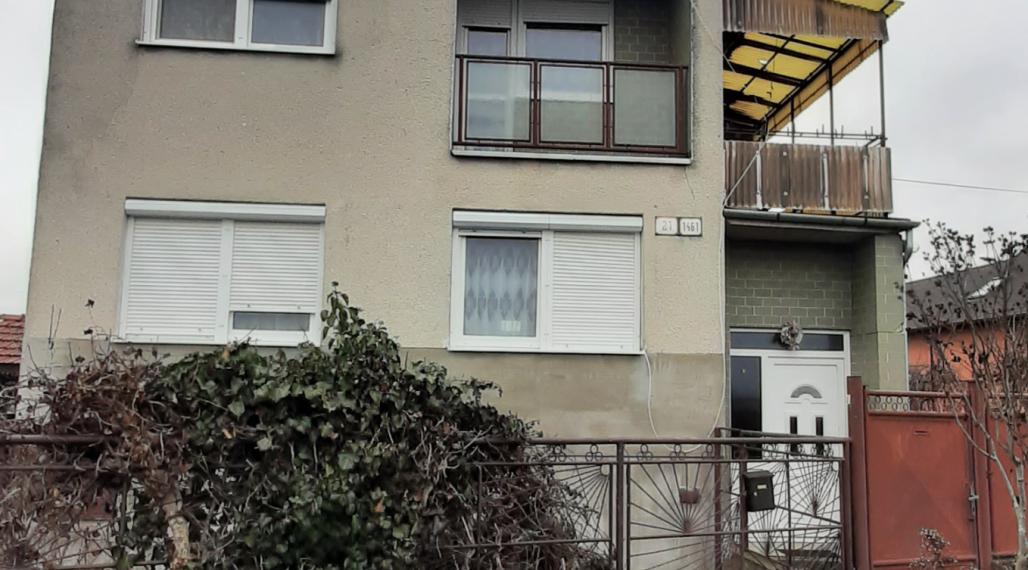 Predám poschodový Rodinný dom v obci Tvrdošovce