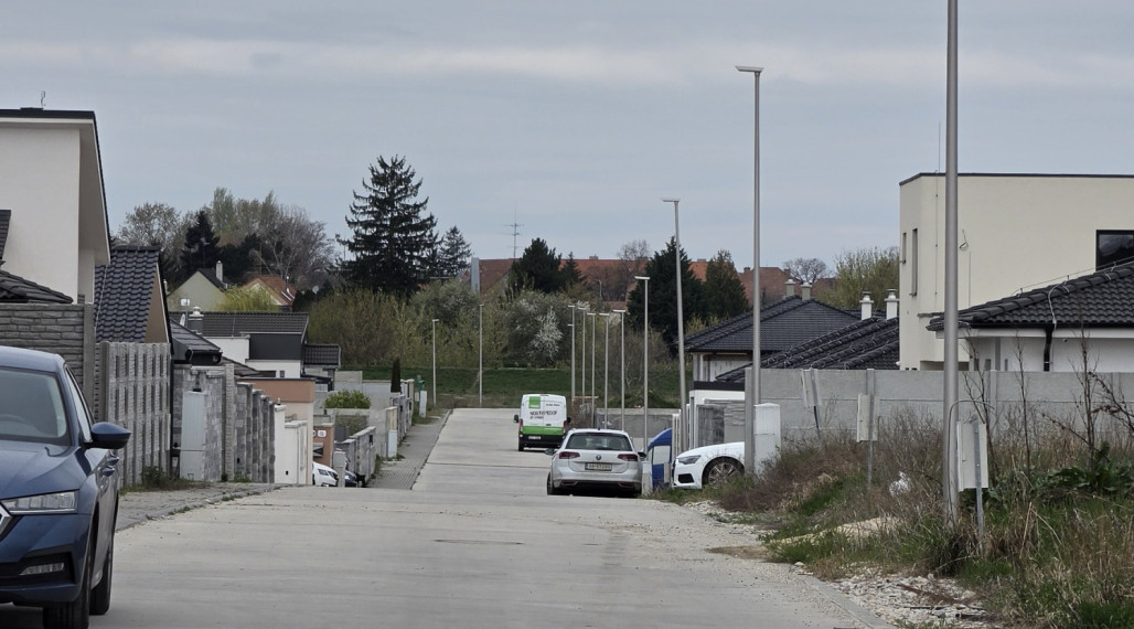 NOVINKA Predám stavebný pozemok 600 m2 v novej štvrti Nové Zámky